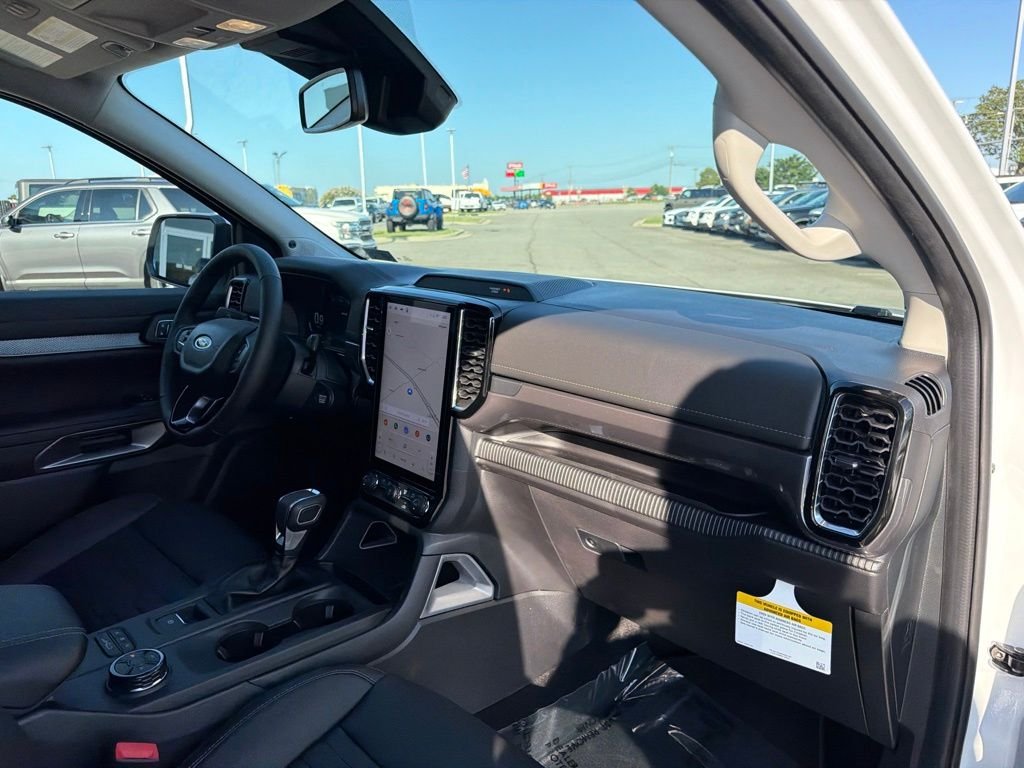 New 2026 Oxford White Ford Lariat® image 21