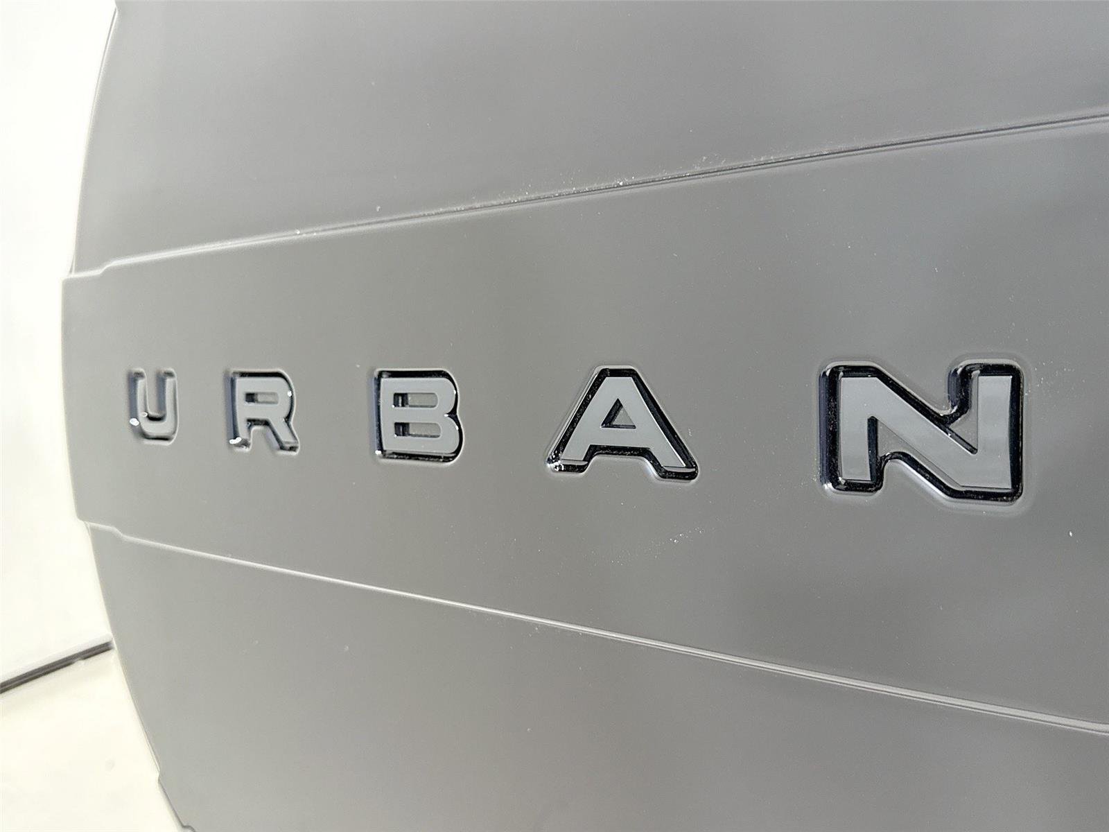 Used 2026 Carpathian Grey Premium Metallic Land Rover X-Dynamic SE | Urban Widetrack Build image 34