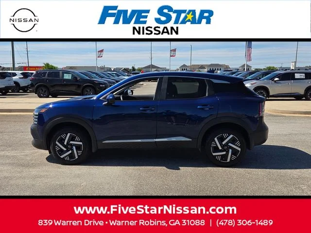 Used 2025 Blue Nissan SV image 4