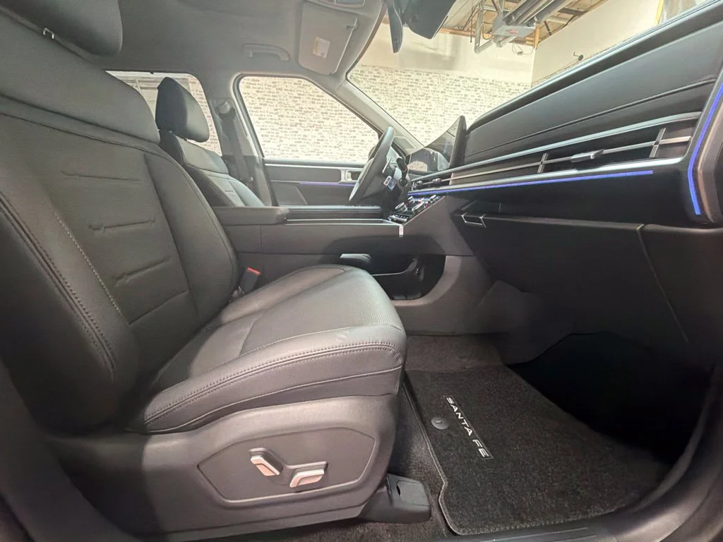 New 2027 Shimmering Silver Hyundai Limited image 12