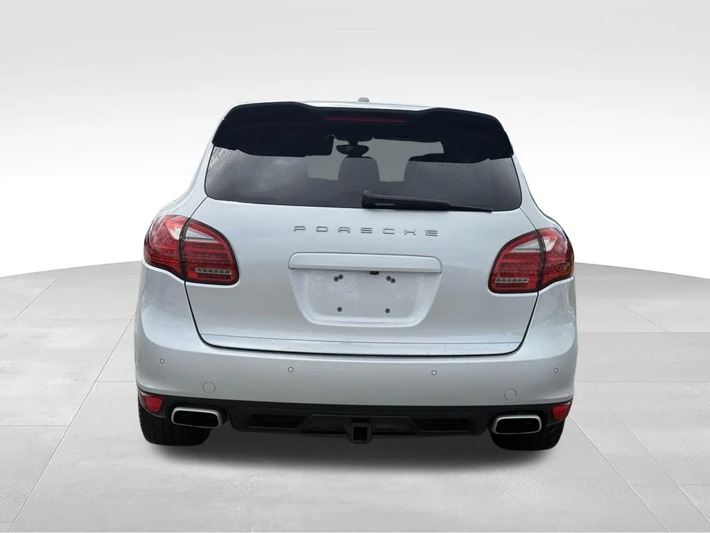 Used 2012  Porsche S image 23