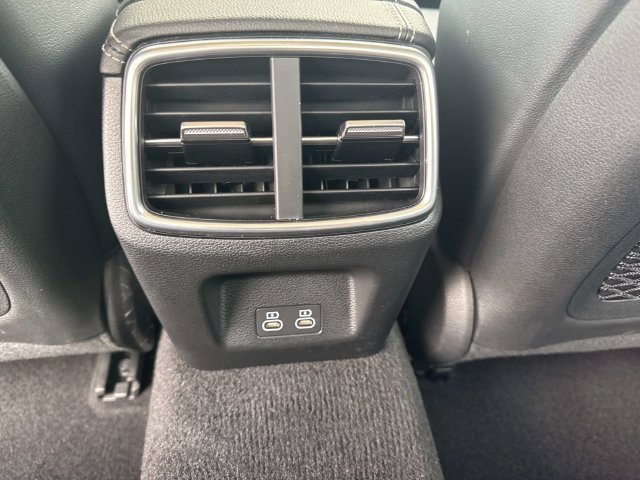 2026 GENESIS G70 Standard - Photo 12