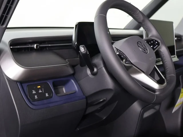 New 2025 Deep Black Pearl Volkswagen Pro S image 15