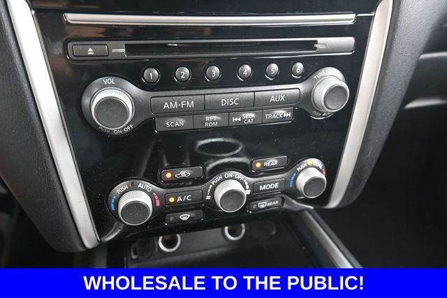 Used 2014 Silver Nissan SV image 25
