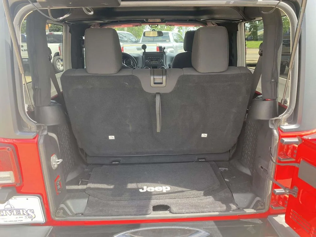 Used 2015 Red Jeep Sport image 42