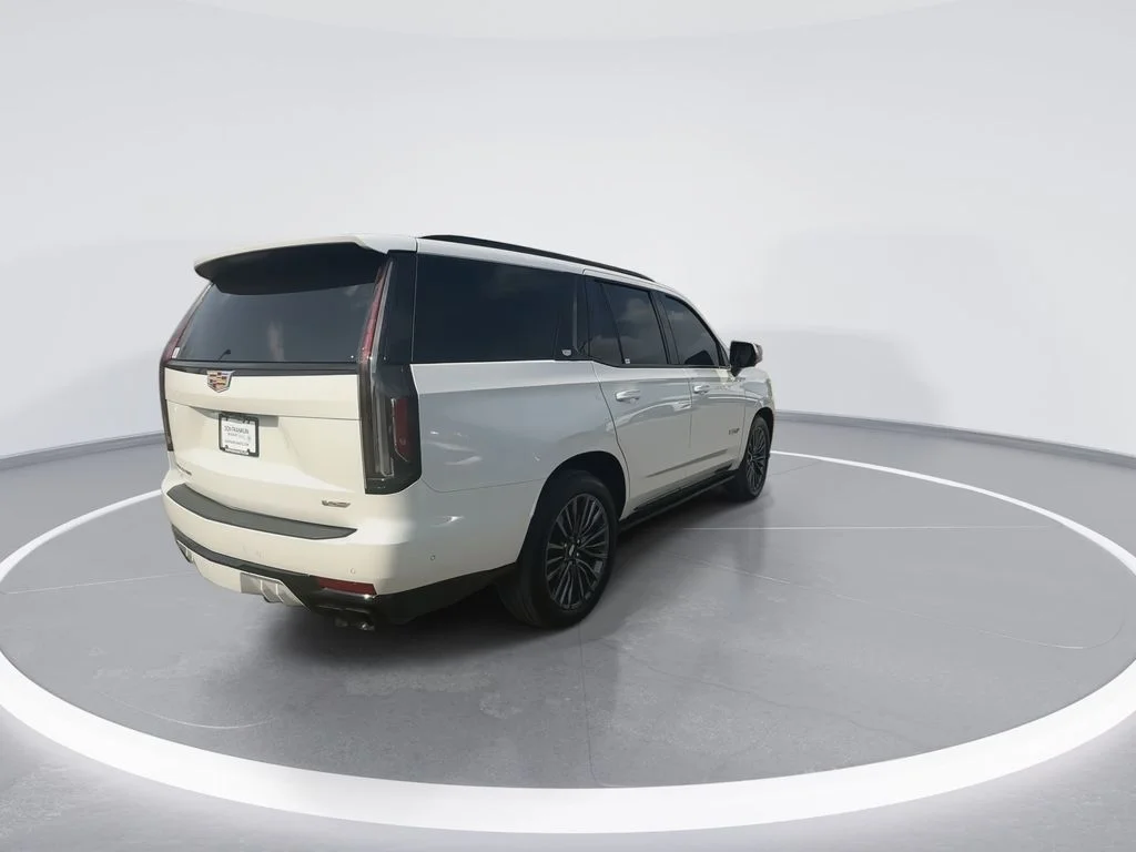 Used 2023 White Cadillac V-Series image 8