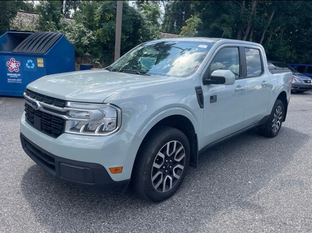 Used 2022 Green Ford Lariat image 6