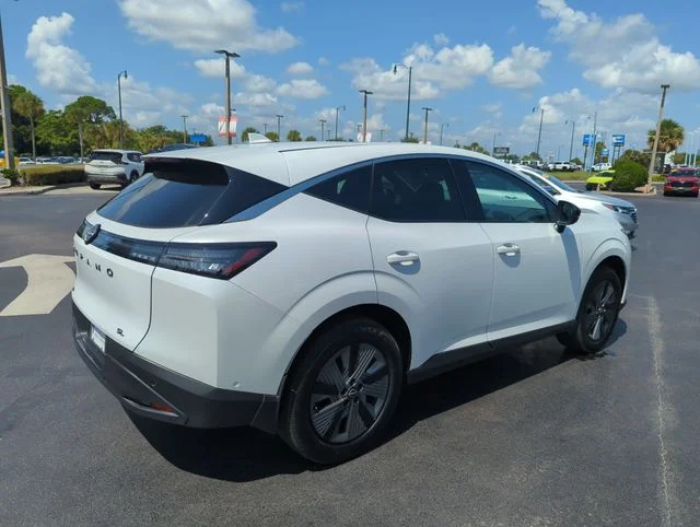 Used 2025 White Nissan SL image 6