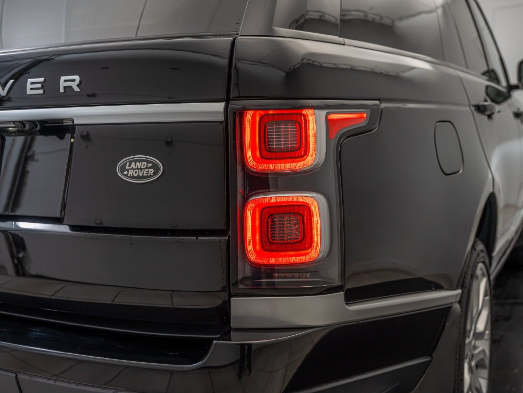 Used 2020 Black Land Rover HSE image 14
