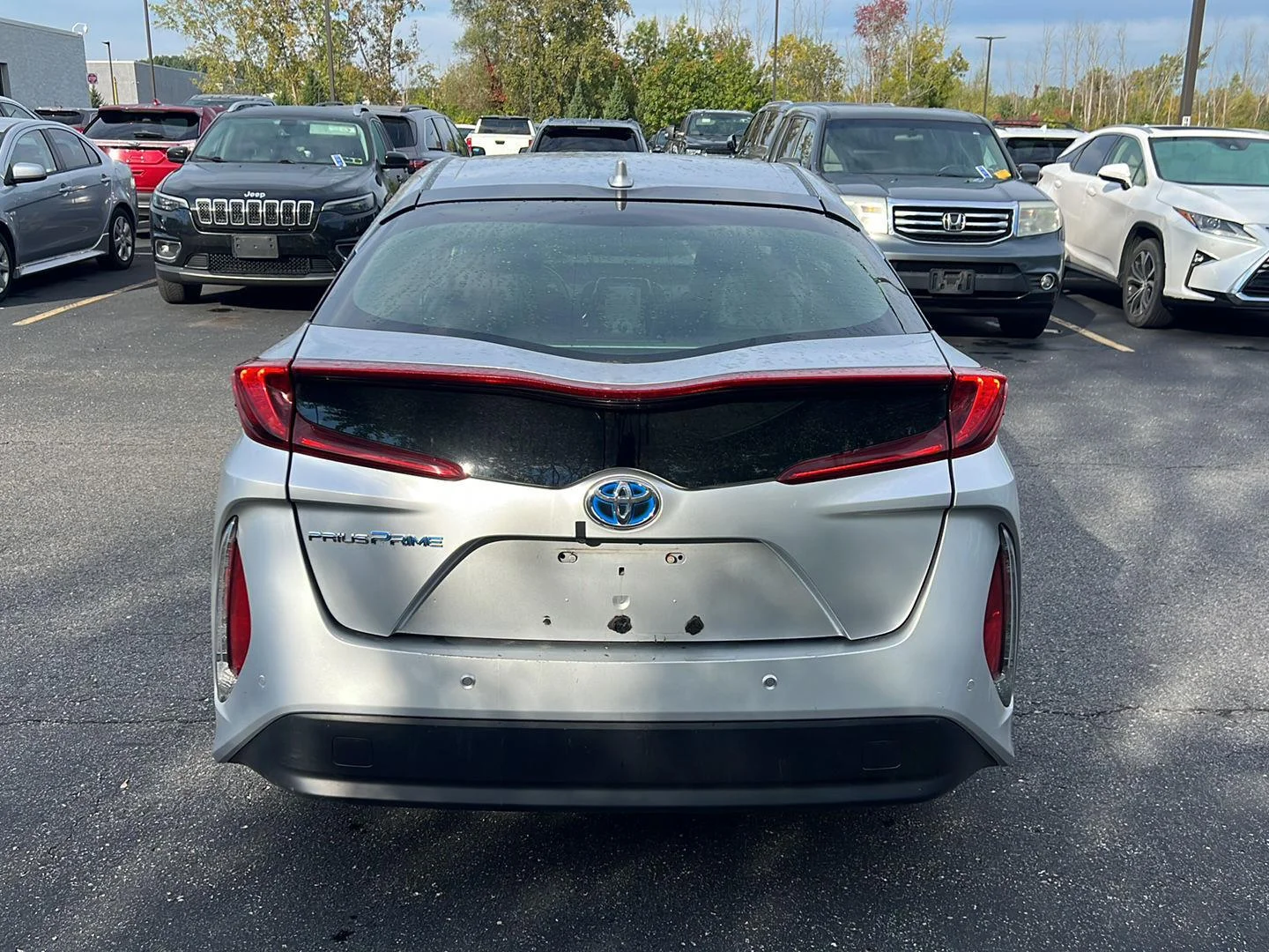Used 2017 Classic Silver Metallic Toyota Advanced image 3