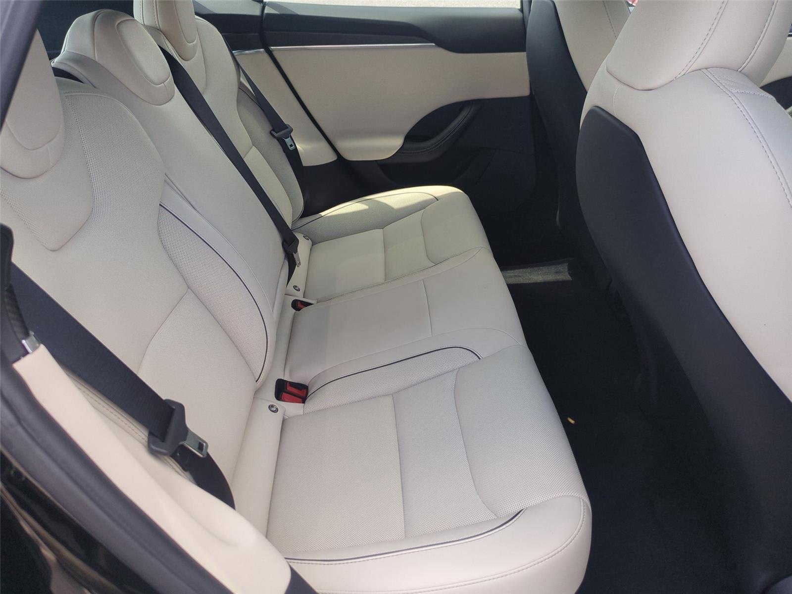 Used 2021 Solid Black Tesla Plaid image 36