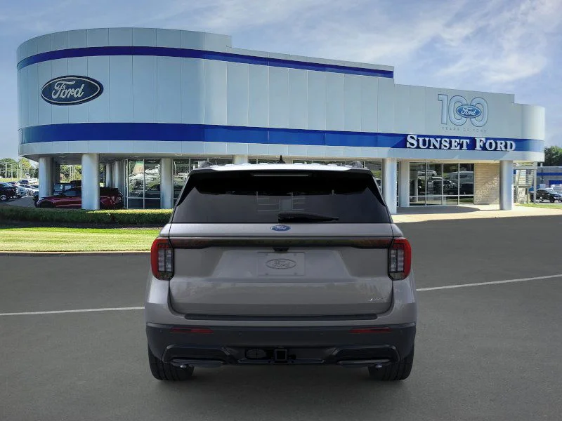 New 2026 Carbonized Gray Metallic Ford ST-Line image 5