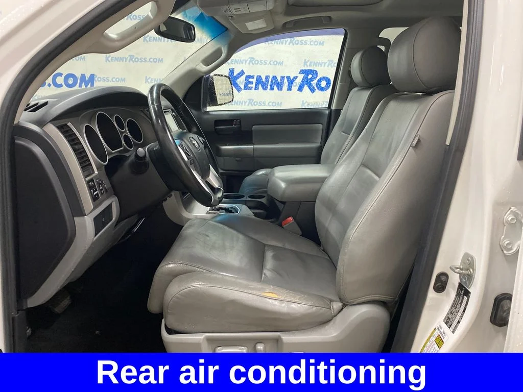 Used 2015 White Toyota SR5 image 7