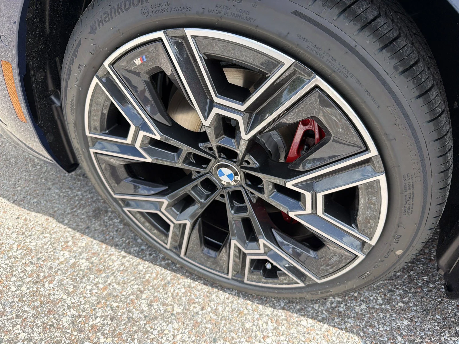 New 2026 Dune Grey Metallic BMW 30 xDrive image 10
