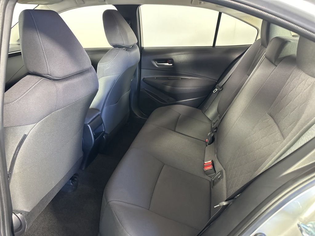 Used 2020 Silver Toyota LE image 22