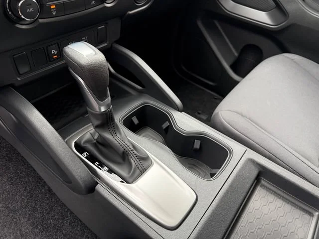 New 2026 Glacier White Nissan S image 25