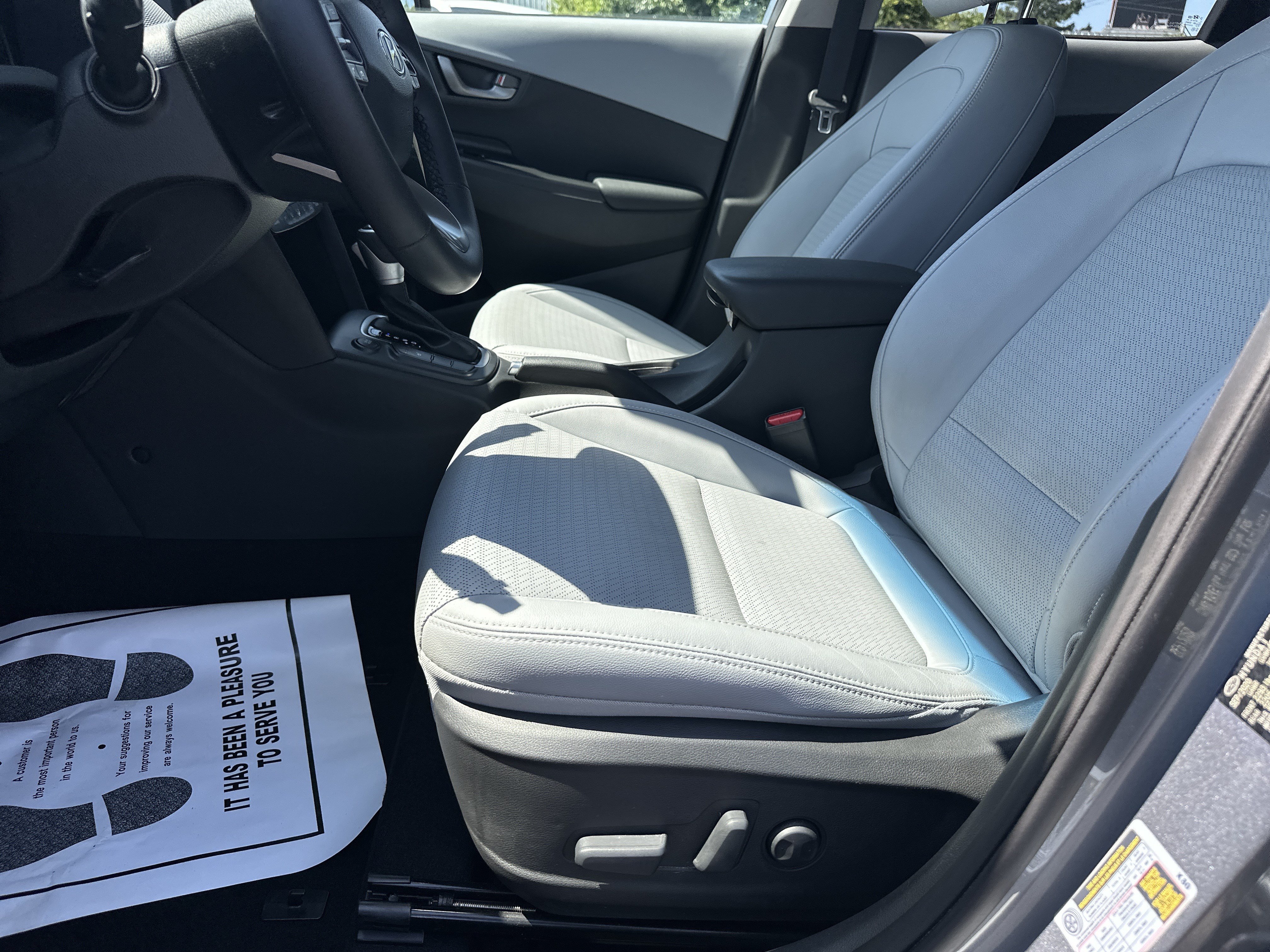 Used 2021 Sonic Silver Hyundai Ultimate image 9