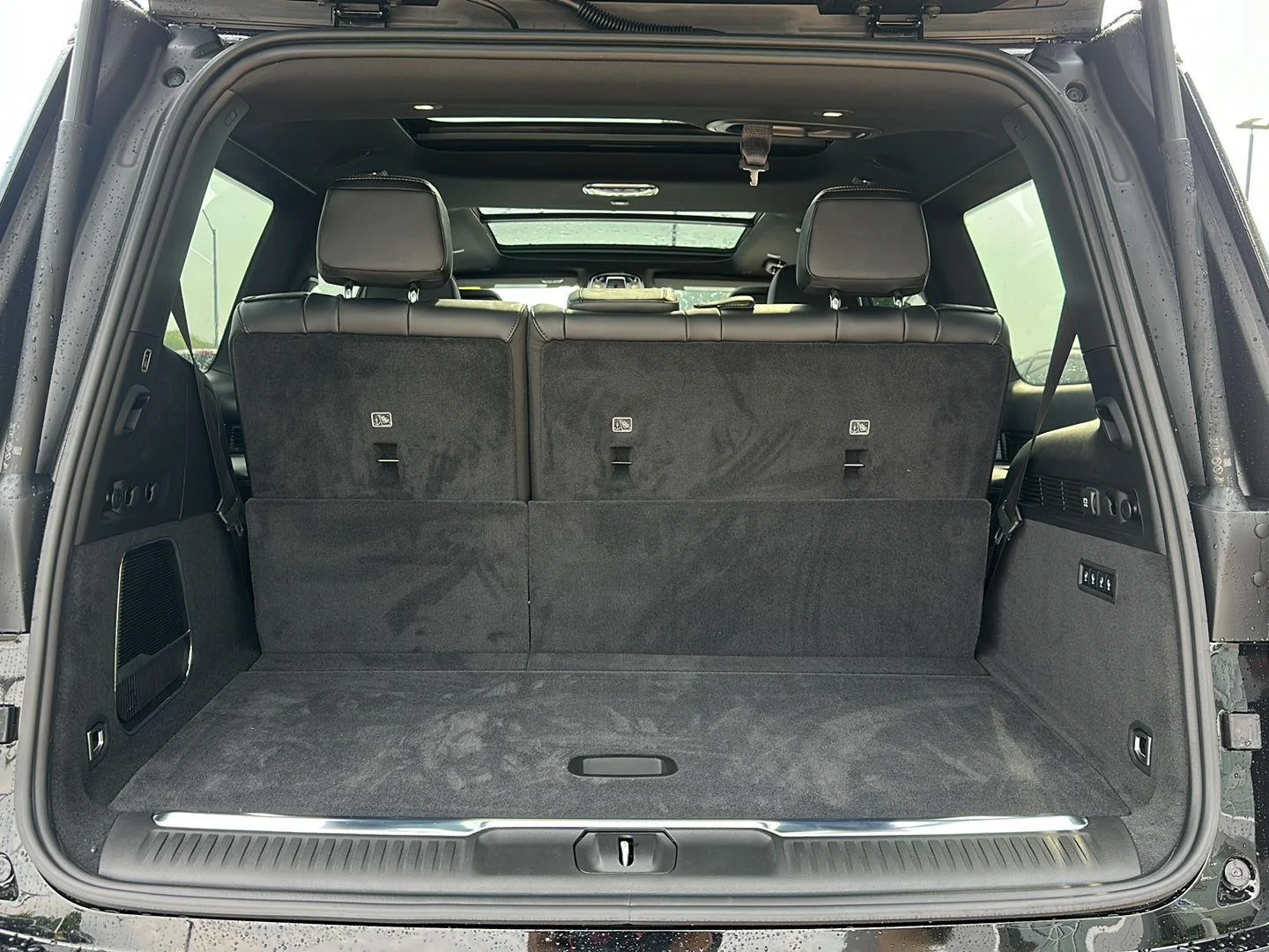 New 2026 High Gloss Black Jeep Summit Obsidian image 39