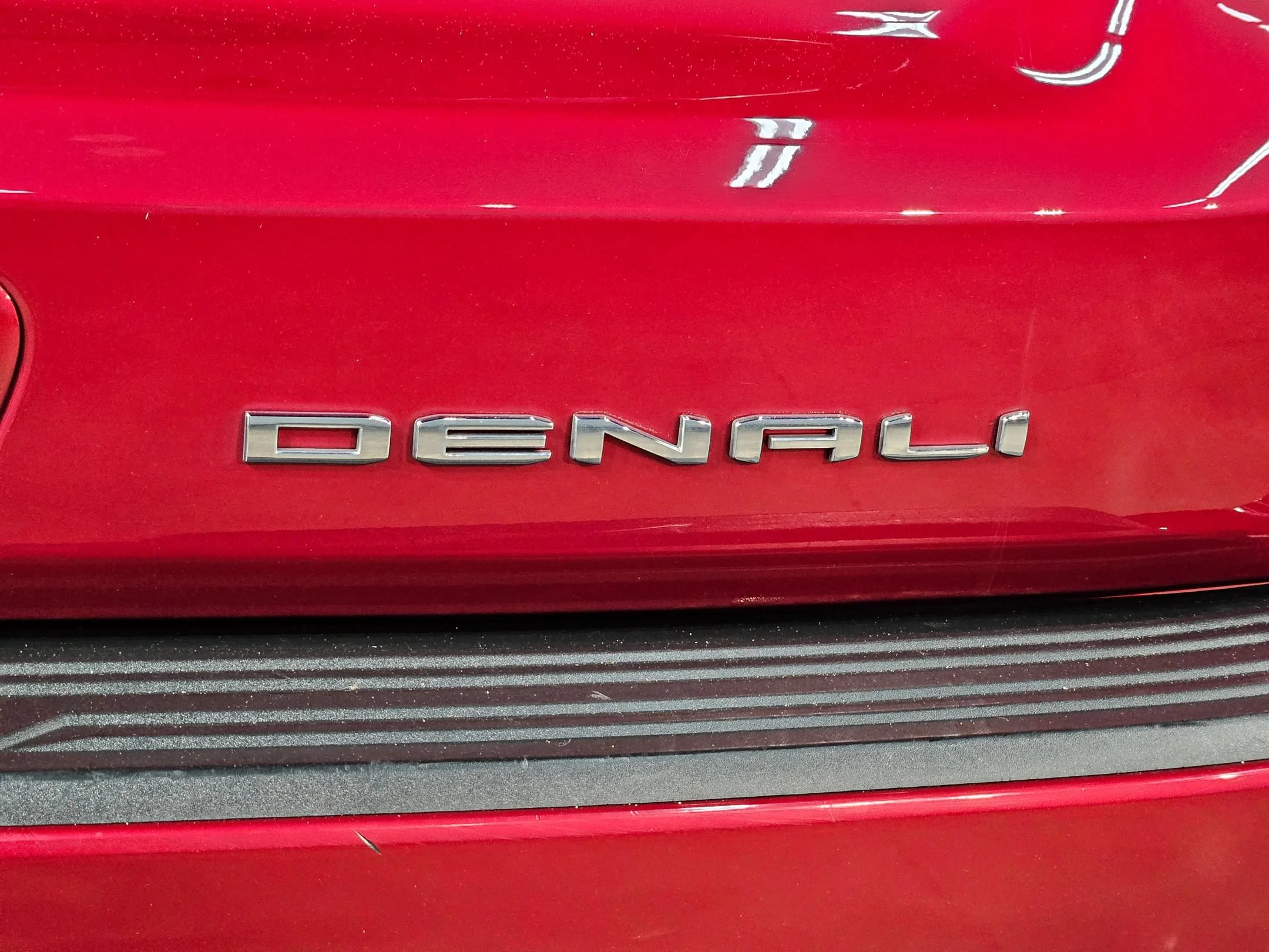 Used 2023 Volcanic Red Tintcoat GMC Denali image 42