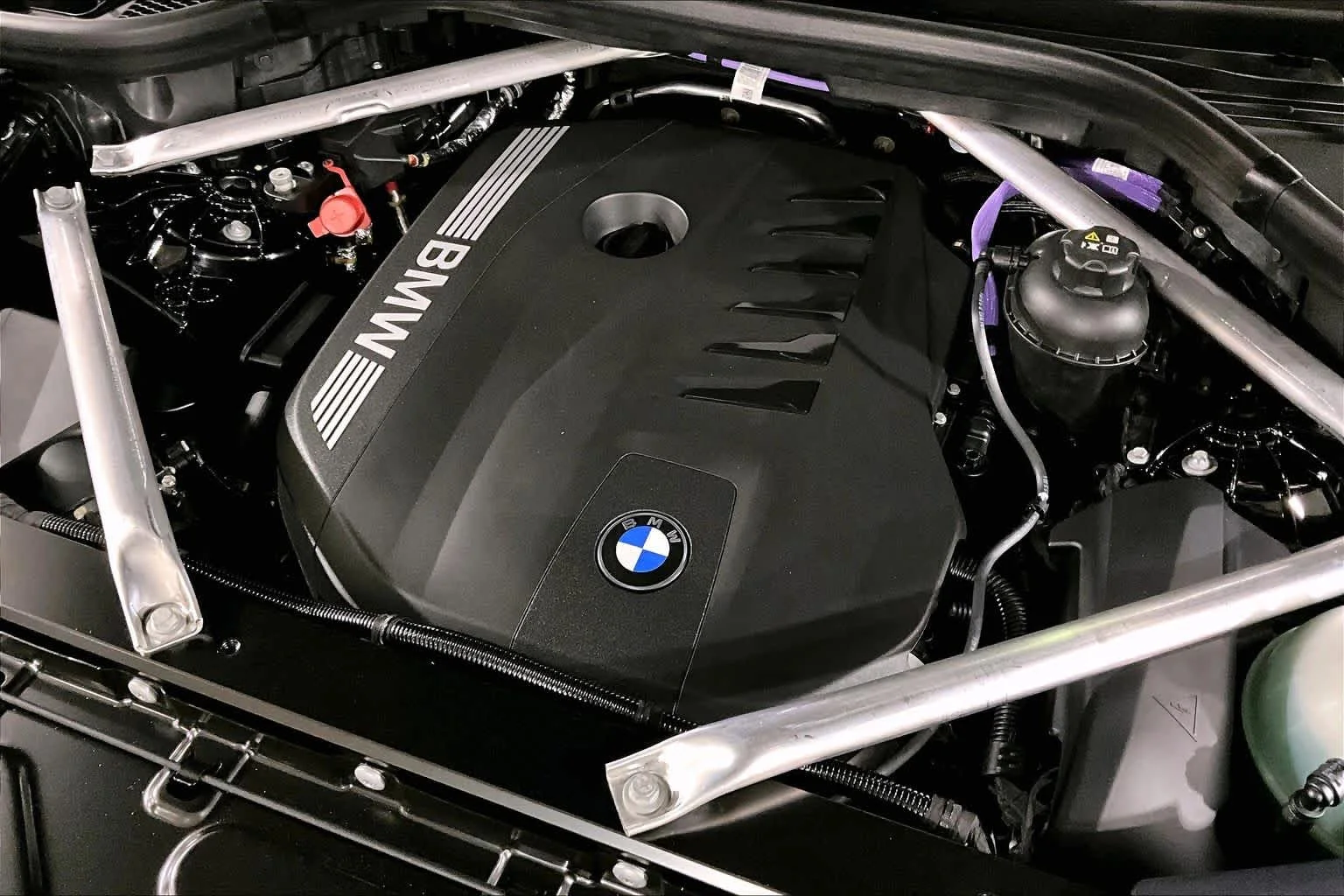 New 2026 Black Sapphire Metallic BMW xDrive40i image 15