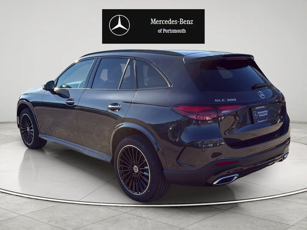 New 2026 Graphite Grey Metallic Mercedes-Benz GLC 300 image 3