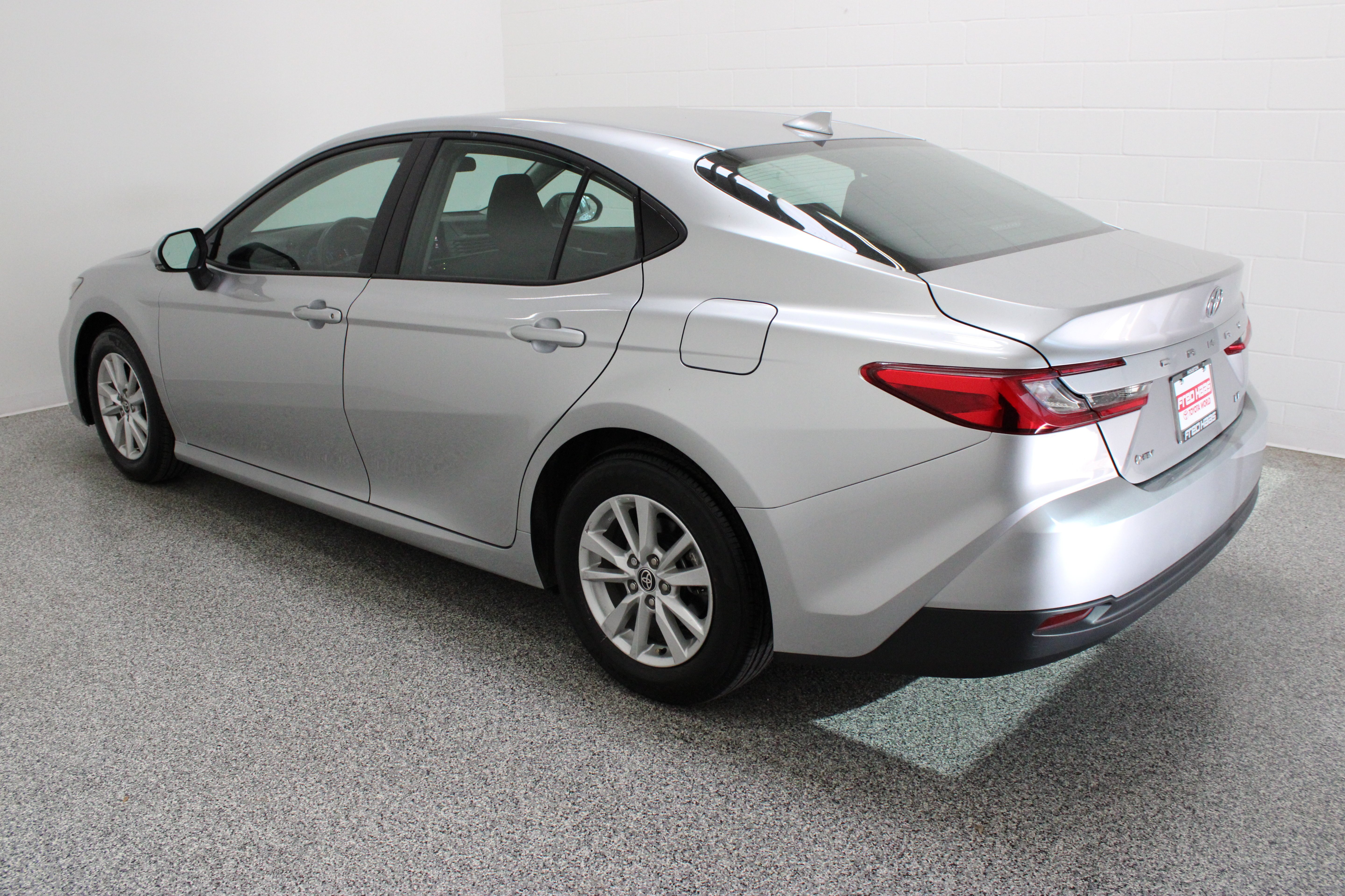 Used 2025 Silver Toyota LE 2.5L/Electric image 9