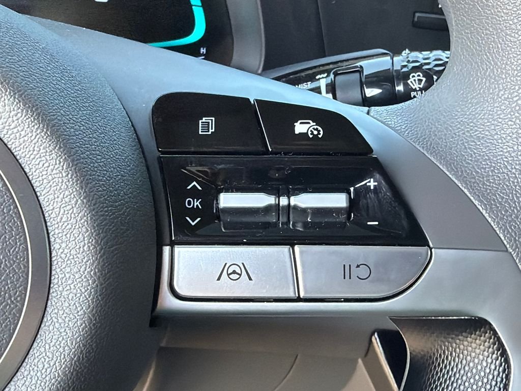 2025 Hyundai Elantra Blue - Photo 25