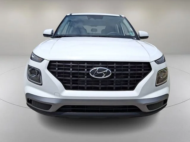 New 2026 White Hyundai SE image 2