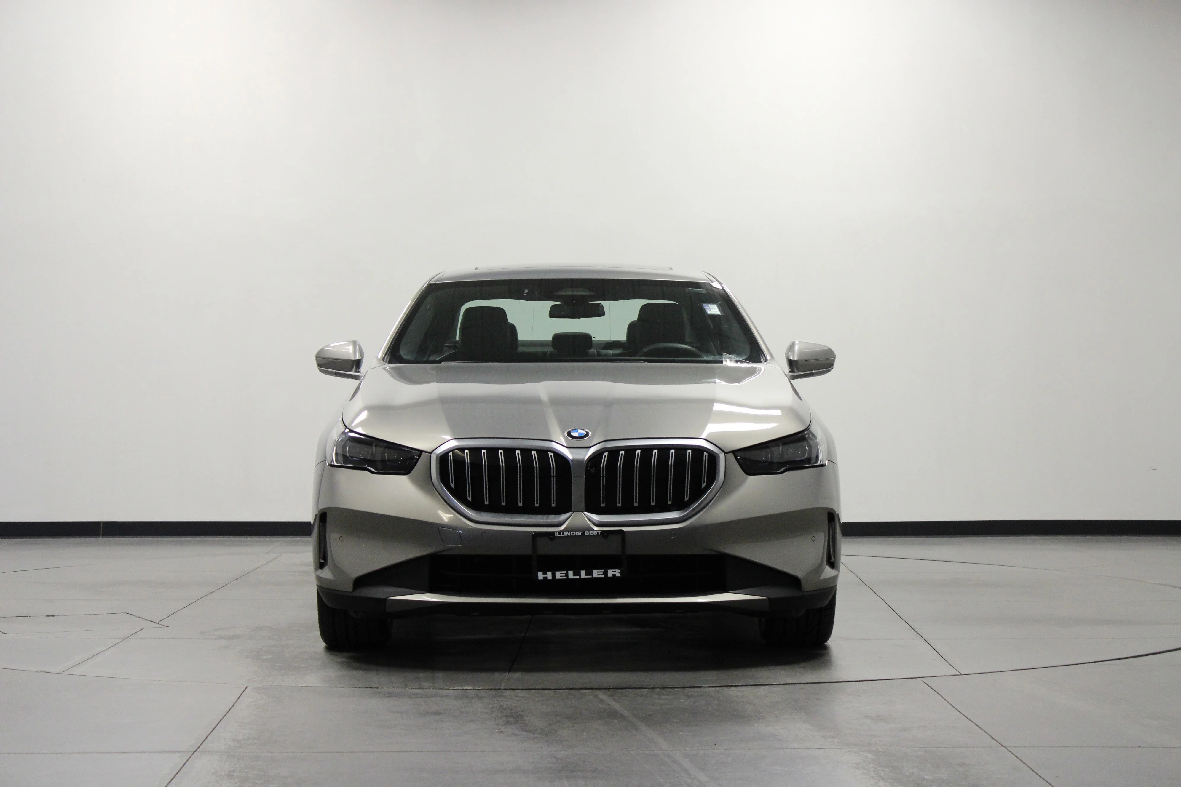 Used 2024 Oxide Grey Metallic BMW 530i xDrive image 9