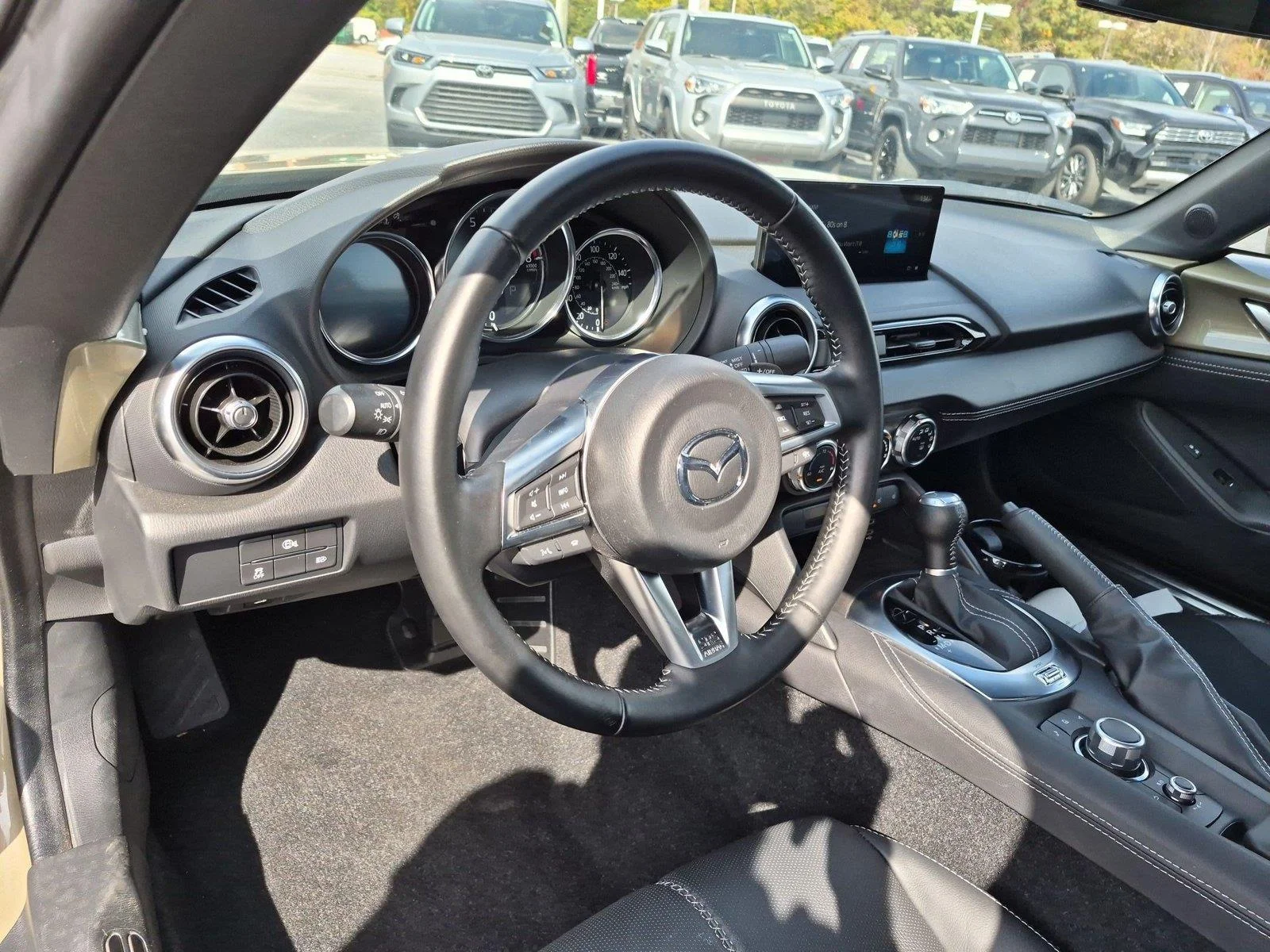 Used 2024  MAZDA GRNDTR image 18