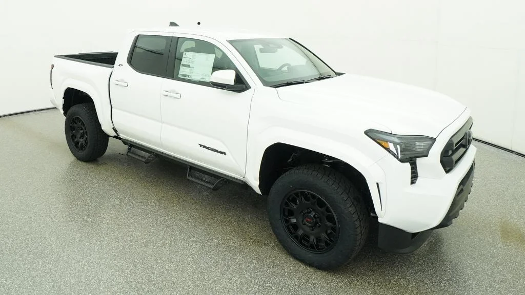 New 2026 Ice Cap Toyota SR5 image 15