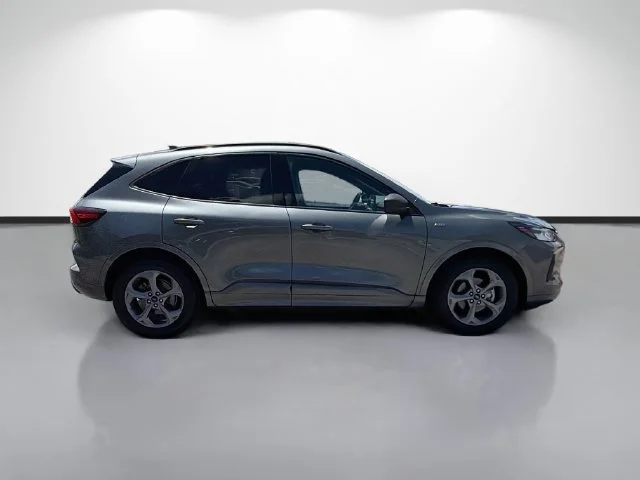 Used 2023 Carbonized Gray Metallic Ford ST-Line image 2