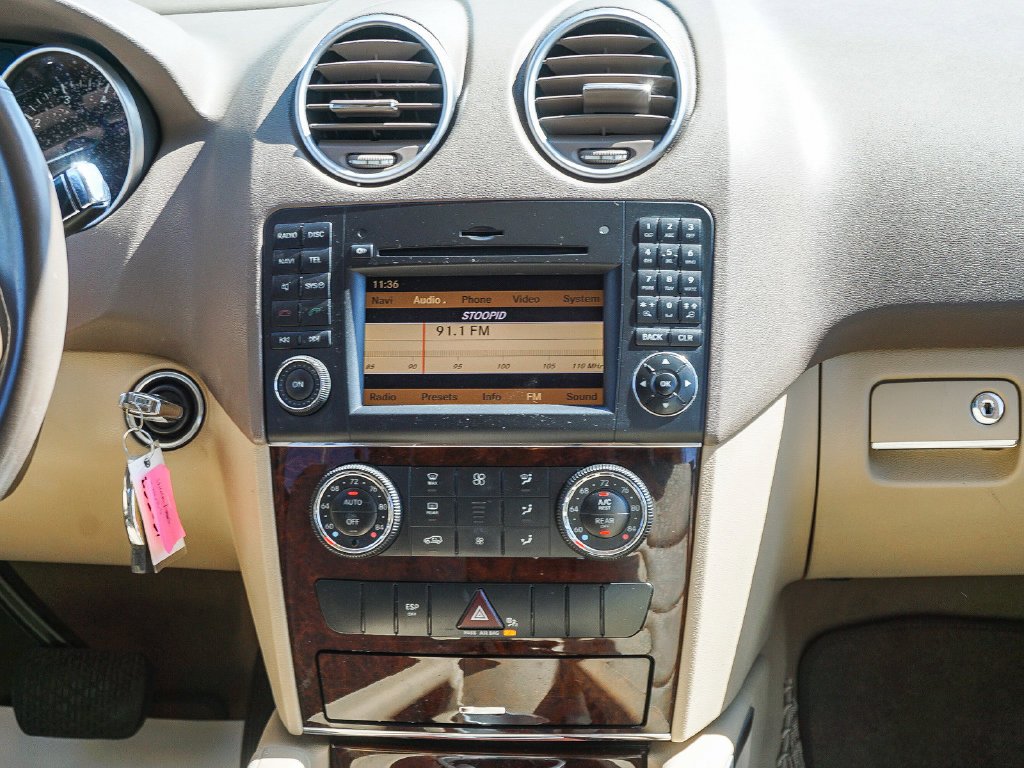 Used 2010 Arctic White Mercedes-Benz ML 350 image 15
