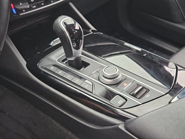 Used 2018  Maserati Base image 21