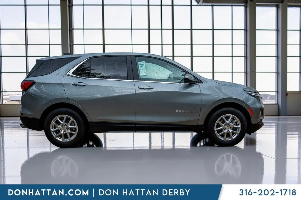 Used 2024 Gray Chevrolet LT image 32