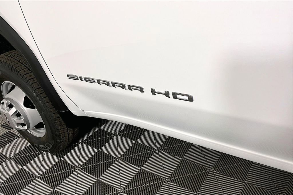 2026 GMC Sierra 3500HD Pro - Photo 10
