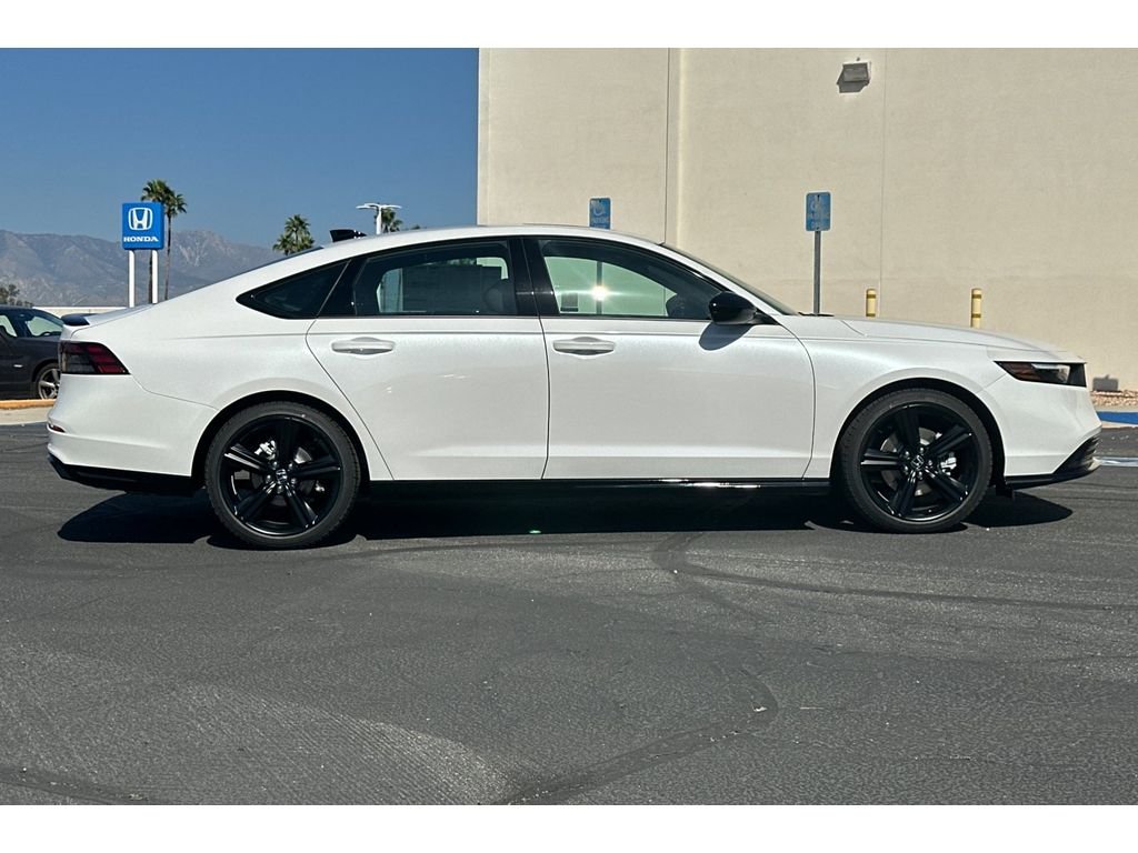 New 2026 Platinum White Pearl Honda Sport-L image 3