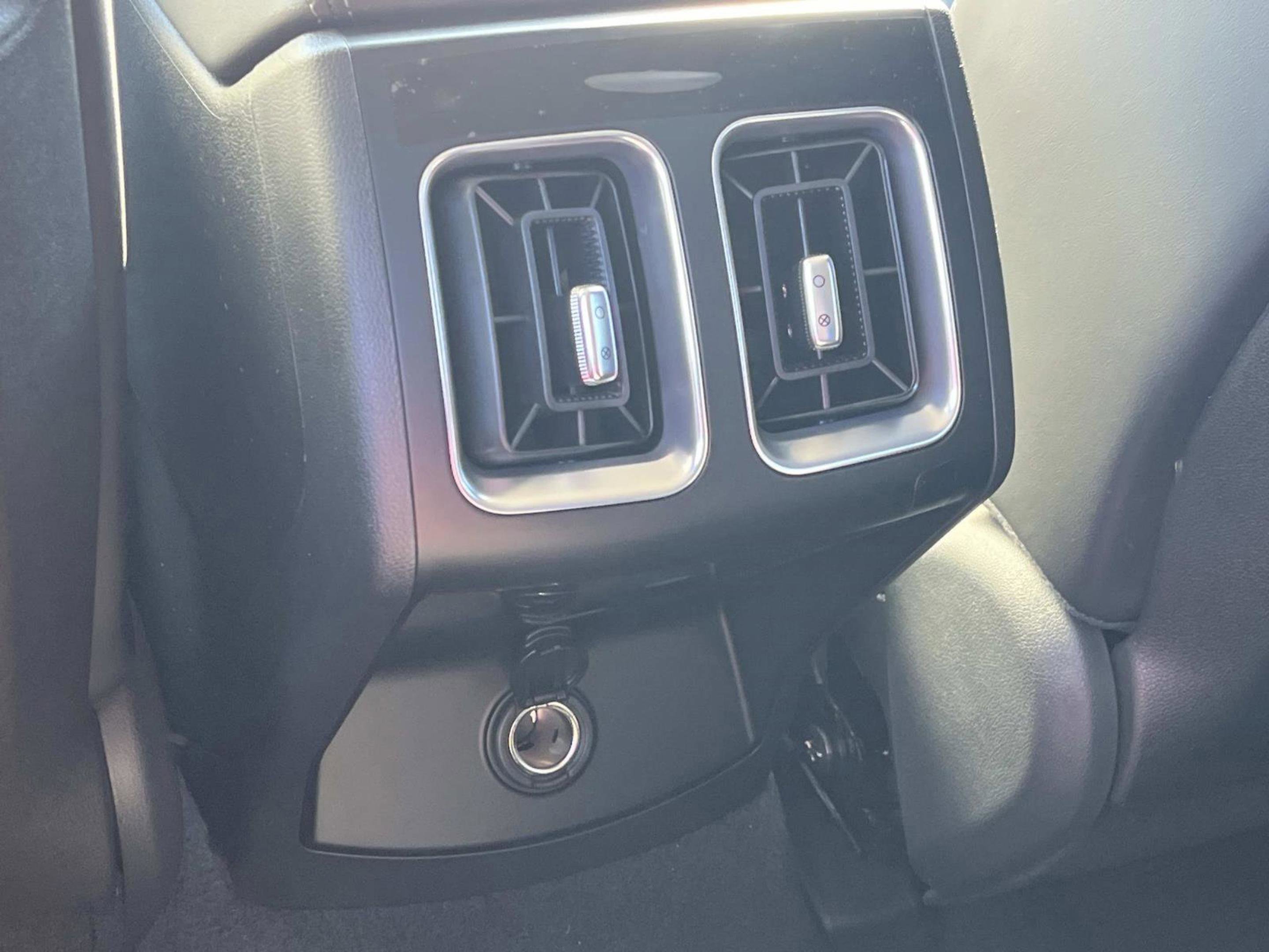 New 2026 Glacial White Pearl Kia S image 18