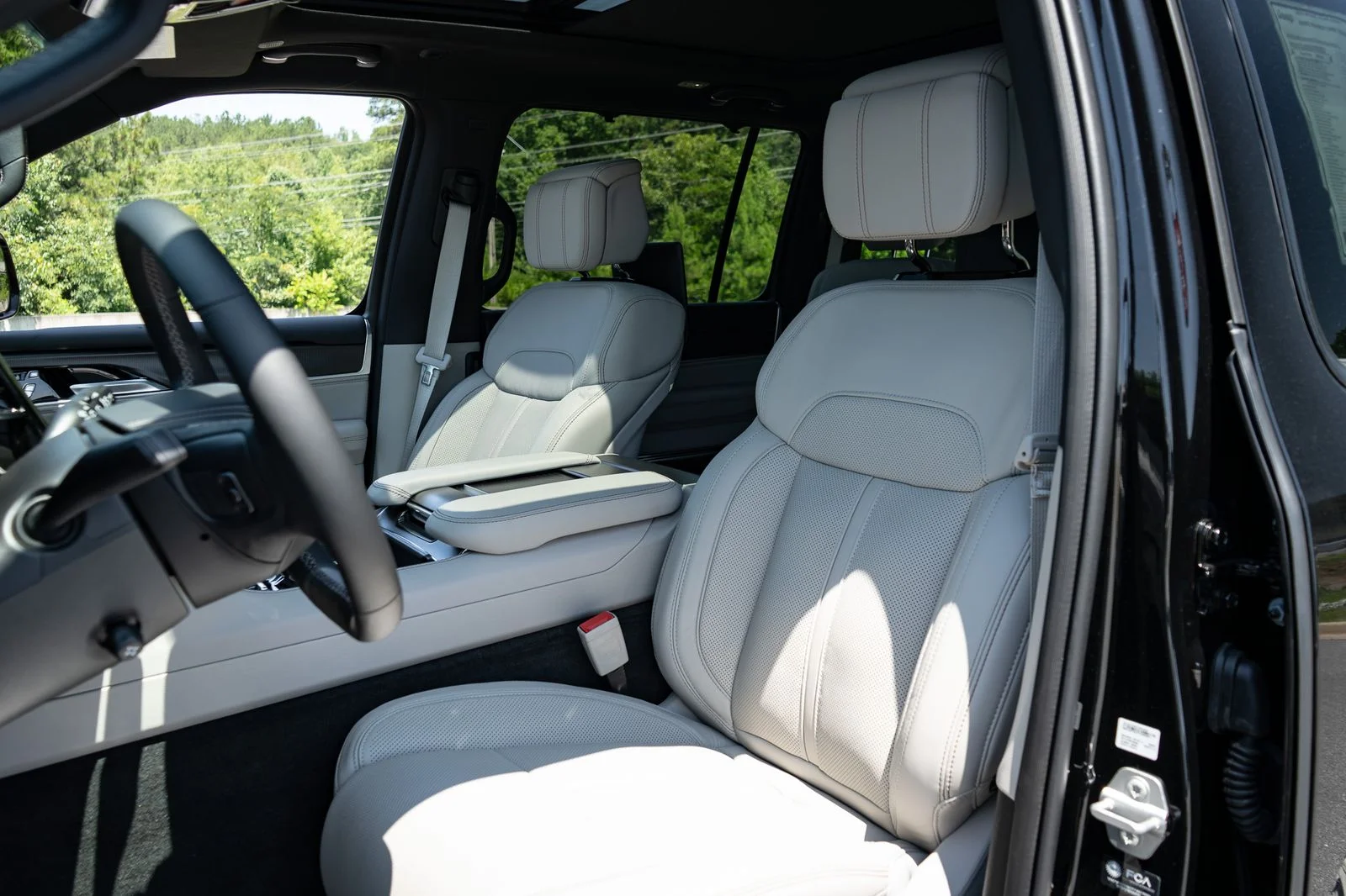New 2026 High Gloss Black Exterior Paint Jeep Summit Obsidian image 26
