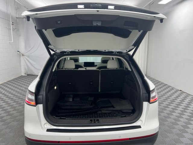 Certified Used 2023 Pristine White Lincoln Black Label image 8
