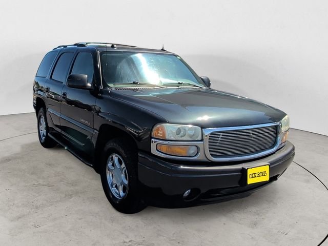 Used 2004 Black GMC Denali image 7