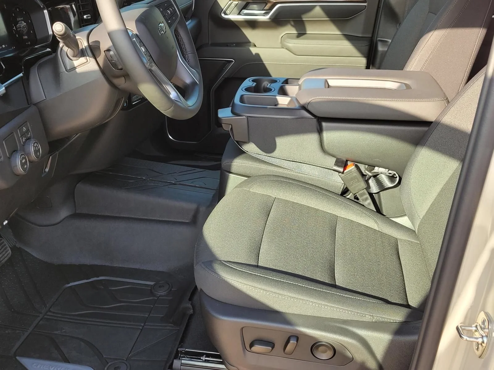 2026 Chevrolet Silverado 1500 RST - Photo 14
