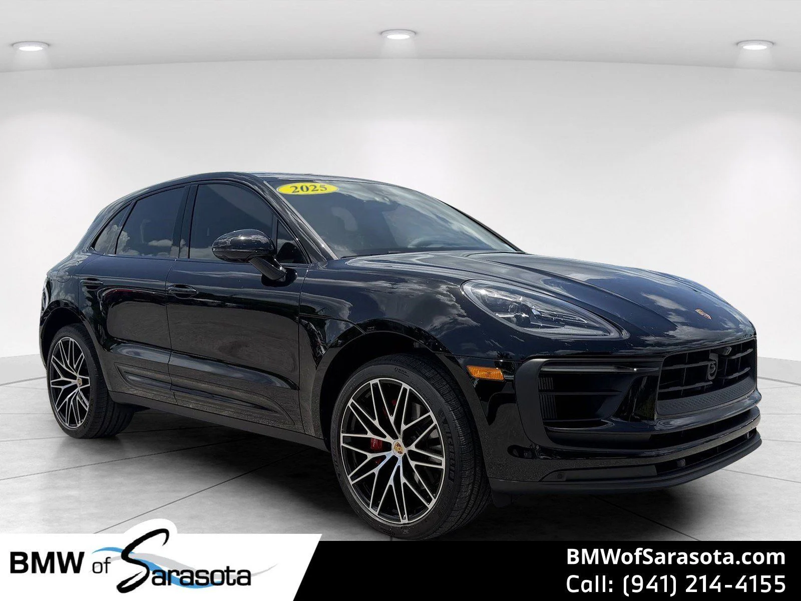 2025 Porsche Macan S's photo