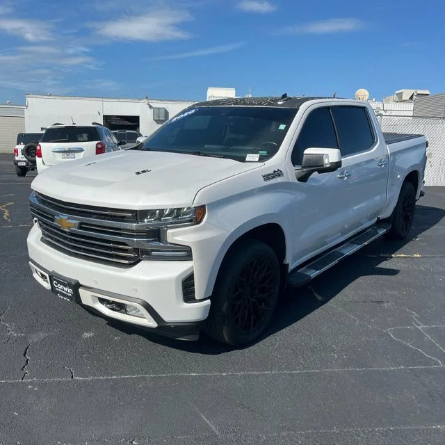 Used 2020 Beige Chevrolet High Country image 2