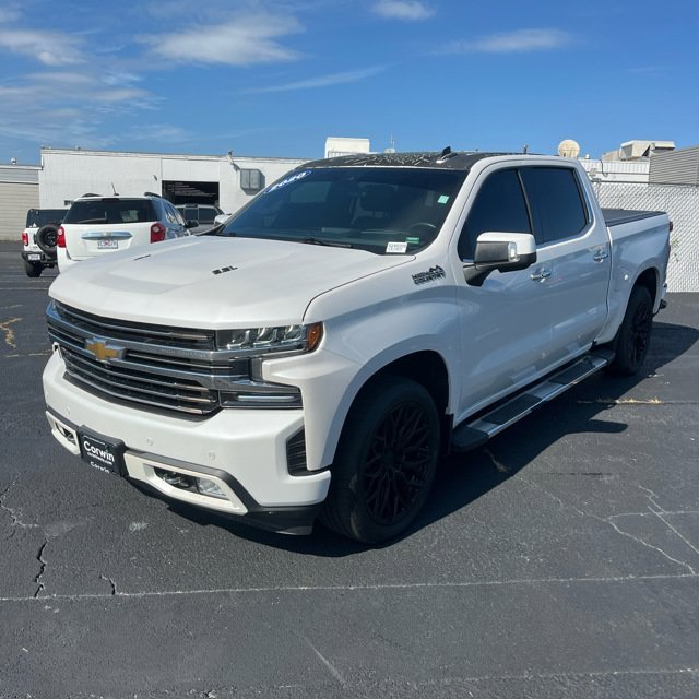 Used 2020 Beige Chevrolet High Country image 2