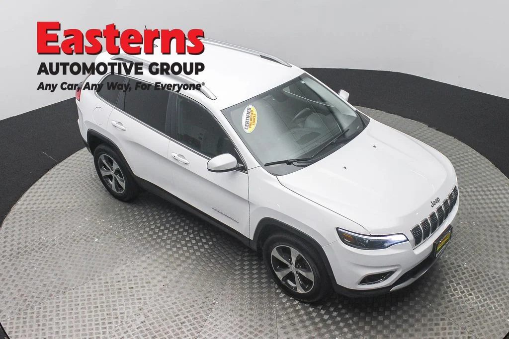 Used 2020 White Jeep Limited image 3