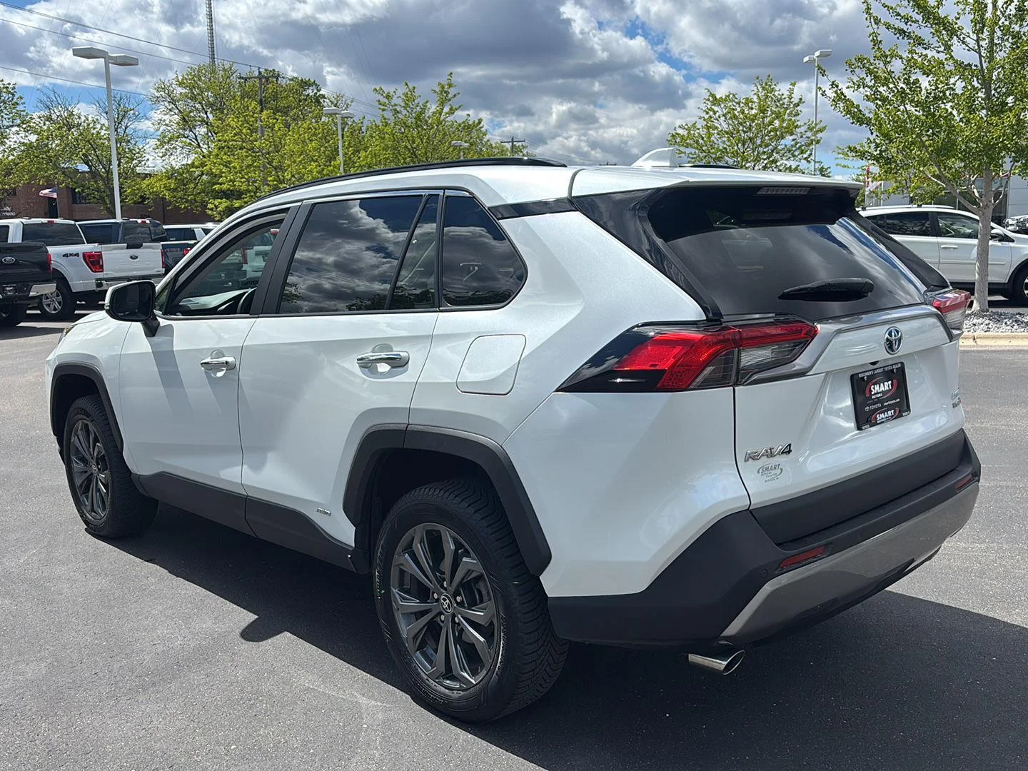 Used 2023 Wind Chill Pearl Toyota Limited image 24