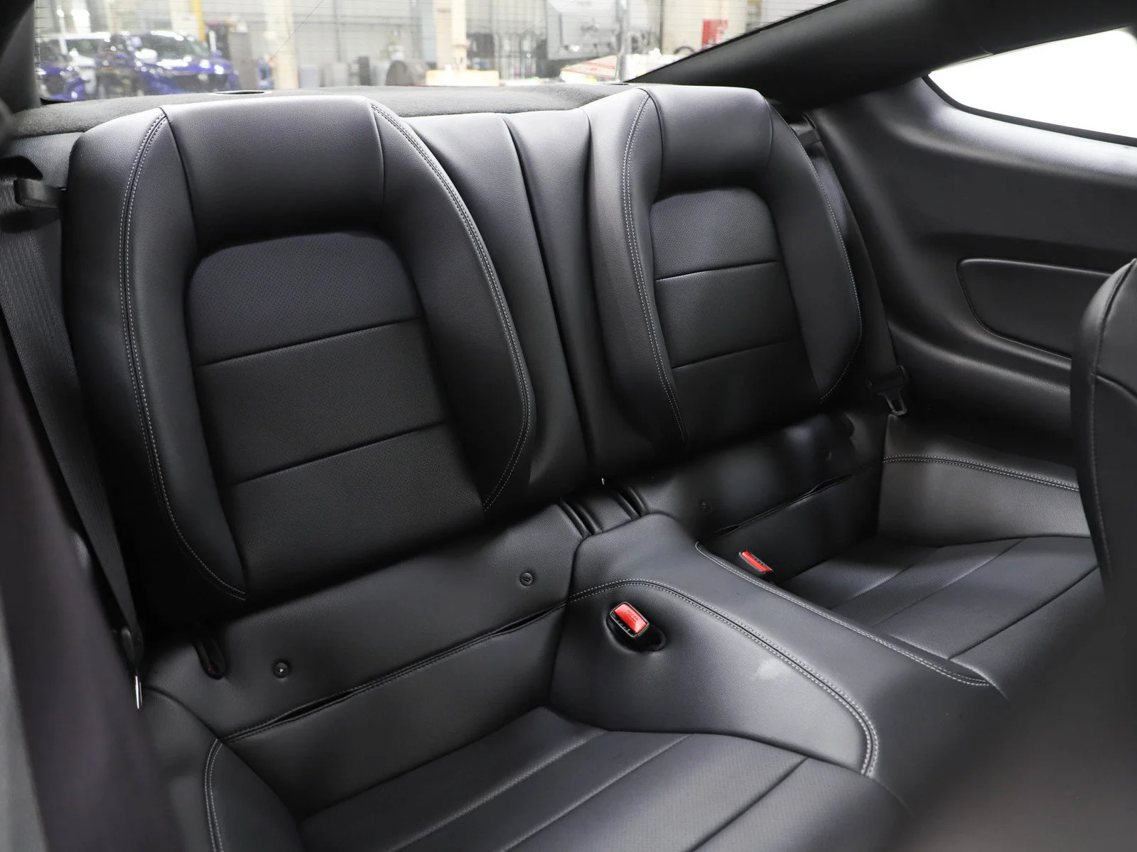 Used 2015 Red Ford 2dr Fastback GT image 12