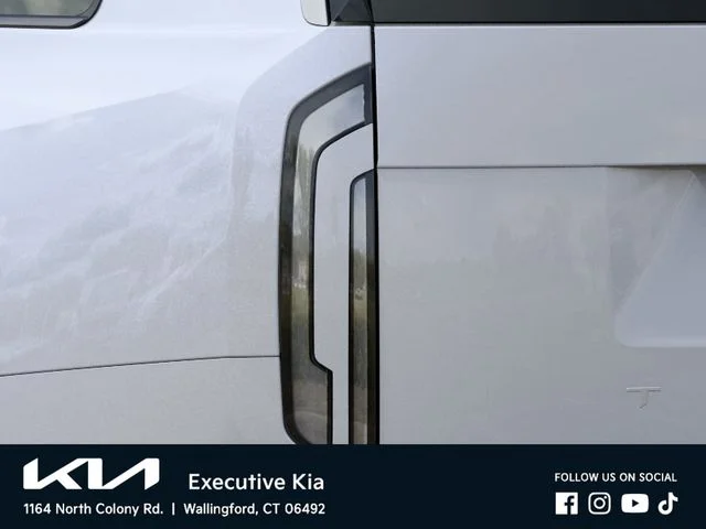 New 2027 White Kia S image 11