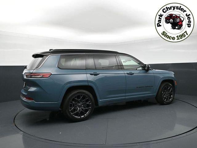 New 2026 Steel Blue Exterior Paint Jeep Summit image 6
